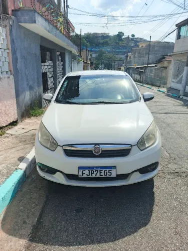 Fiat Grand Siena Tetrafuel 1.4 EVO F. Flex 8V 2014