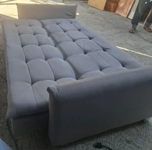 sofá cama tudo focionando em perfeito estado aceito pix ou dinheiro