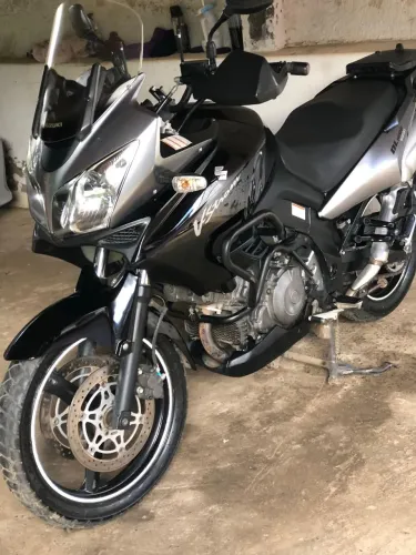 Suzuki V-strom DL 1000