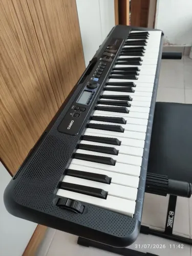 Kit teclado musical Casiotone CT-S300 + suporte IBOX.