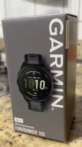 Garmin Forerunner 165 amoled 