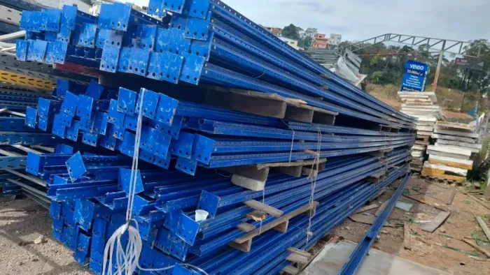 Porta Palete Usado - Melhor preço. Montante com 5,25m ou 10,50m. OPORTUNIDADE!