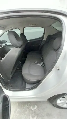 Peugeot 207 Sedan Passion XS 1.6 Flex 16V 4P 2010