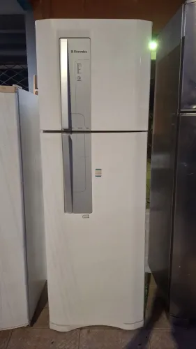 Refrigerador frost free Electrolux 