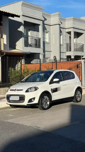 Fiat Palio Sporting 1.6 Flex 16V 5P 2015