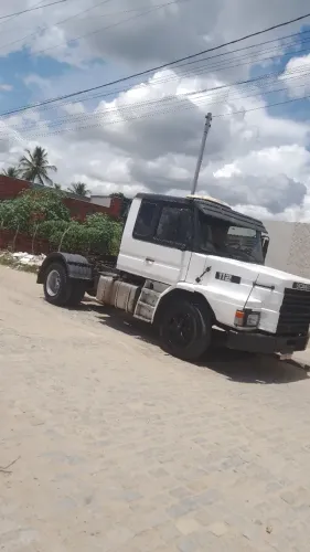 Scania 112 rodando 