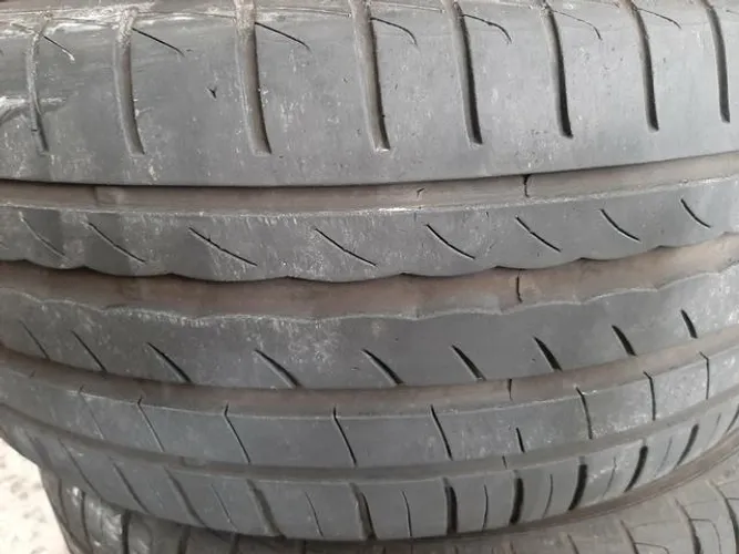 Pneu 195 40 17 Pirelli P1 Plus perfil baixo