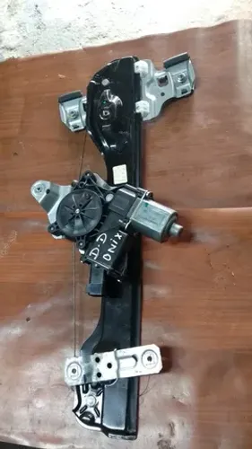 Máquina de vidro elétrico dianteiro direito Ônix.