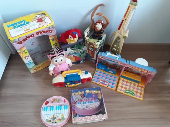 Vários brinquedos.  Informações na descrição do anúncio 