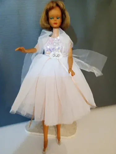Barbie - Bendable Leg Barbie - Anos 60 - Articulada