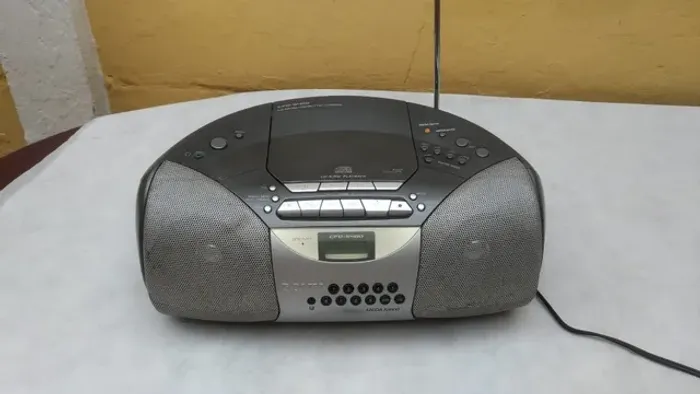 Rádio TocaFitas, portátil, funcionando, antiguidade, tenho vários.