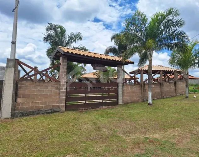 Venda de Casas / Condomínio na cidade de Brotas