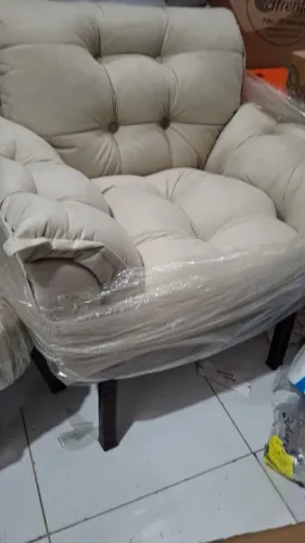 Poltrona decorativa super estofada