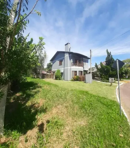 Casa em Condomínio à venda, 3 quartos, 1 suíte, 2 vagas, São Lucas - Viamão/RS