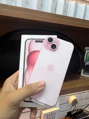 iPhone 15 rosa