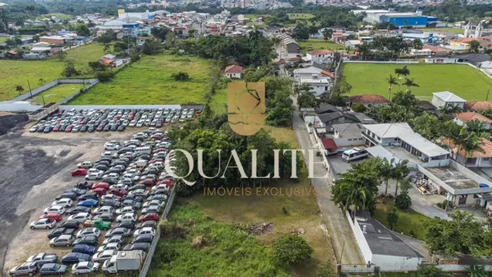 Terreno à Venda, 10.110 m² com vista panorâmica para o Cambirela