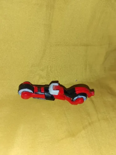 Motocicleta Hot Wheels Mcdonalds 2007 vermelha e preta (colecionável)