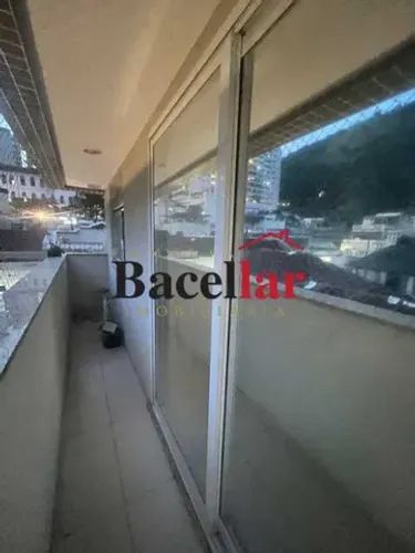 Apartamento - / Residencial / Tijuca