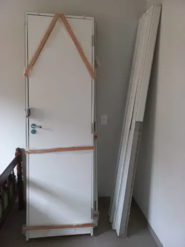 Porta para banheiro completa - metade do preço