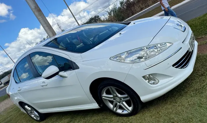 Peugeot 408 Sedan Griffe 1.6 Turbo 16V 4P Aut. 2013