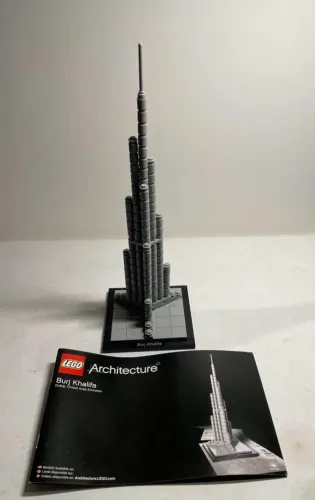 Lego Arquitetura- 21031- 333 pecas- ano 2016- completo