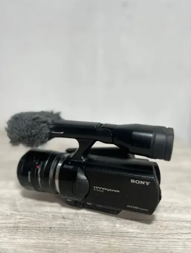 Sony Nex-vg20 + 2 Baterias + Carregador + Fonte Filmadora Preto (Usado)
