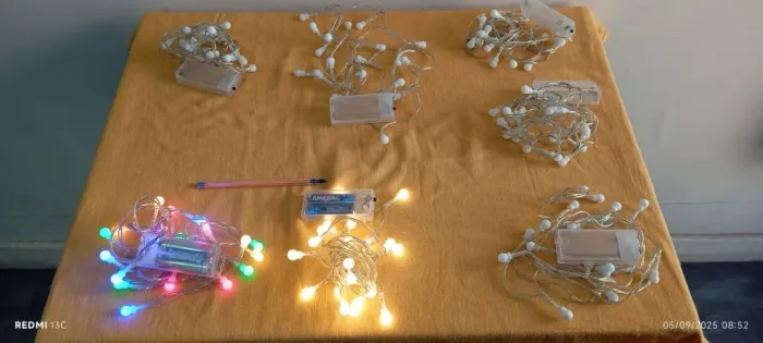 CONJUNTO COM 140 LUZES PARA NATAL - CADA KiT COM 20 LUZES  