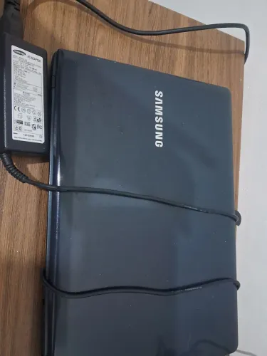 Notbook troco por ps2 ele tá com a bateria viciada 