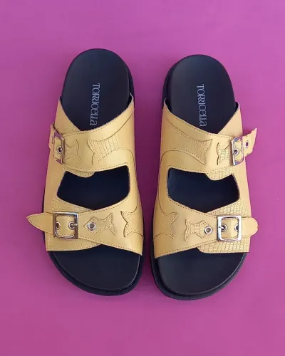 Sandália Feminina Birken Amarela Torricella 36 