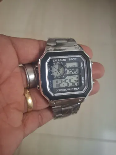 Relógio Sport novo sem uso só 50 reais