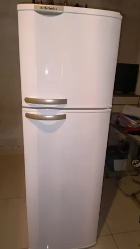 Geladeira Eletrolux duplex