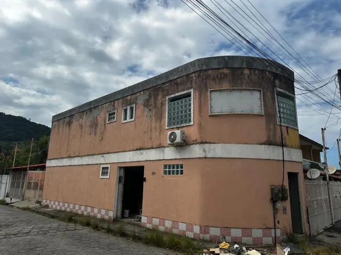 Galpão a venda em muriqui 