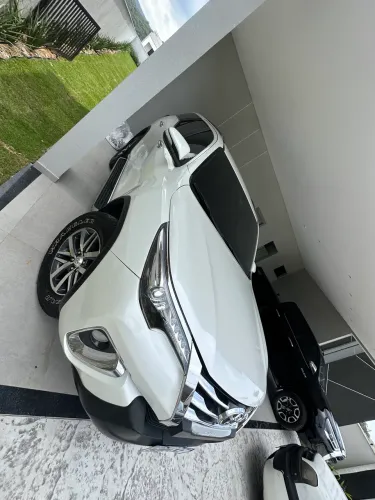 Toyota Hilux SW4 SRX 4X4 2.8 TDI 16V Dies. Aut. 2017