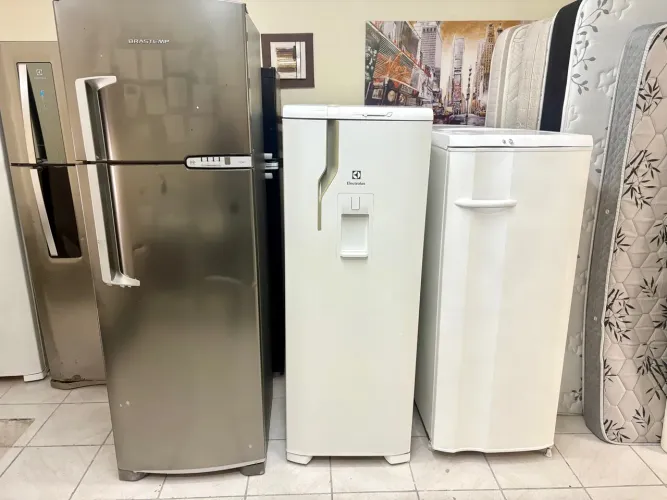 Geladeira Frost free duas portas , geladeira pequena Eletrolux