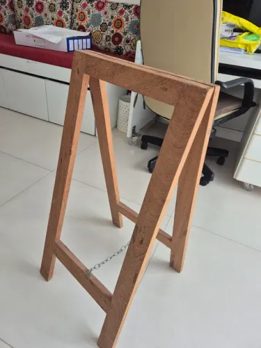 Cavalete de madeira para pintura (apenas 1 unidade)