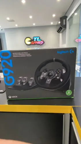 ? Volante Logitech G920 Driving Force para Xbox e PC Usado