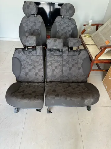 Jogo de Bancos do Fiat Stilo em boas condições