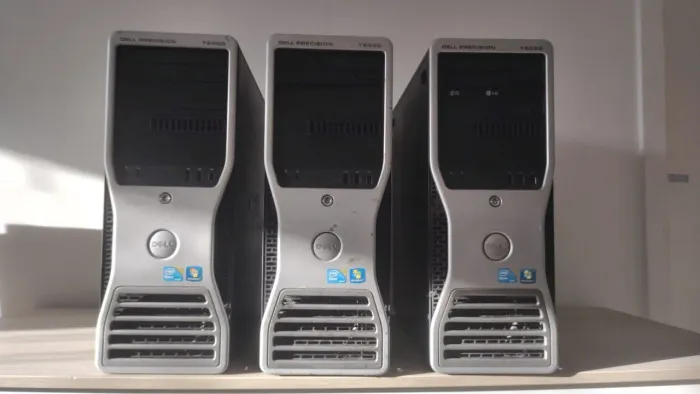 Desktop workstation Precision T5500 R$1250,00 cada<br>Xeon E5606