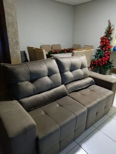 nova sofá ratrátil em estoque na cor cinza podendo parcelar até 10x s/juros