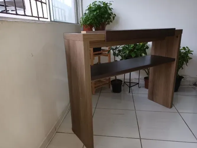 Mesa Aparador de madeira