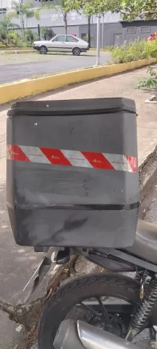 Baú de fibra 90 litros 