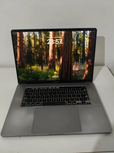 macbook pro 2019 16gb