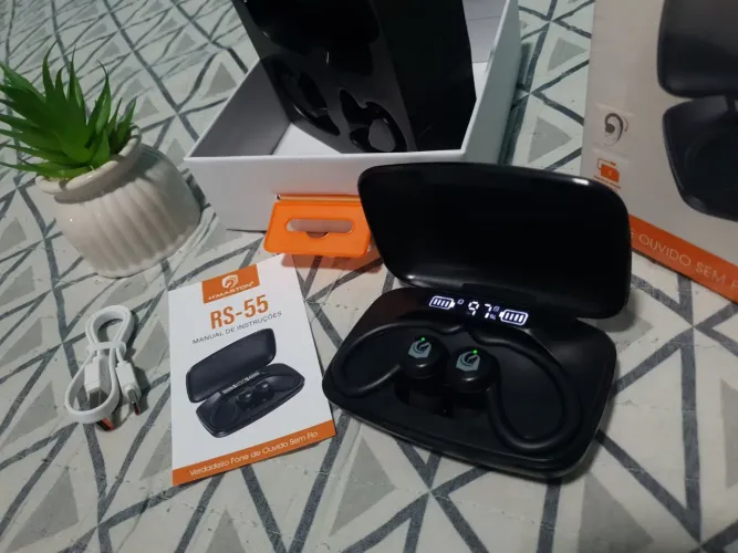 Foee de ouvido prender na orelha RS55 powerbank