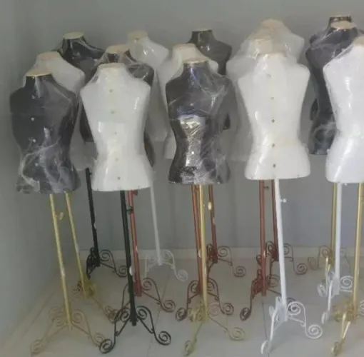 Busto costura com pedestal