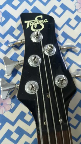 Vendo contra baixo Tagima 5 cordas vitória espirito santo 