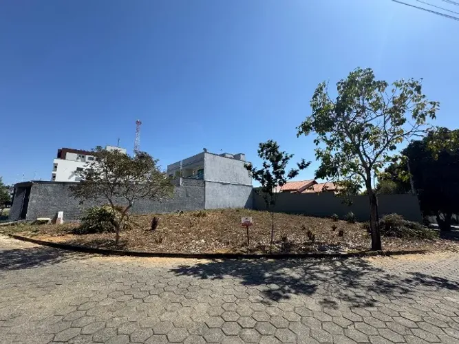 Lote amplo com 354,42m² e excelente localização no Residencial Riviera - Colatina/ES