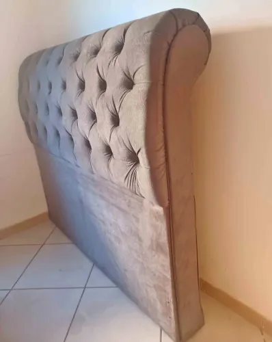 Cabeceira de Cama Estofada  marrom 