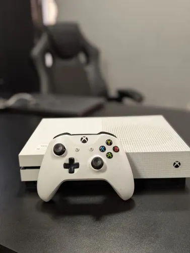 Xbox One S