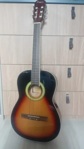 Violão infanto-juvenil