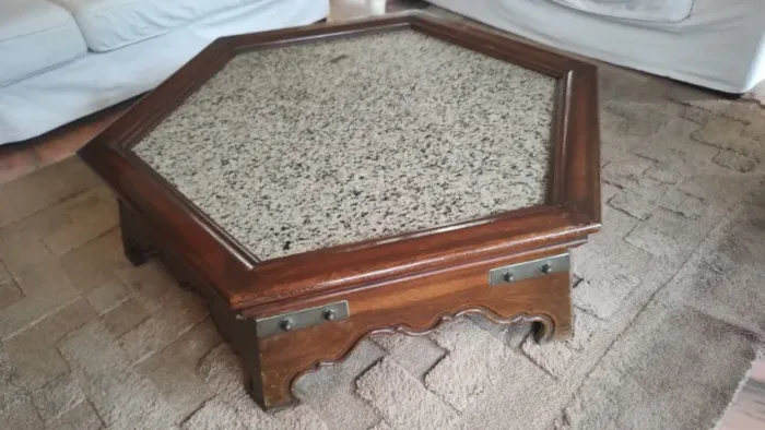 Conjunto de mesa de centro e cantos